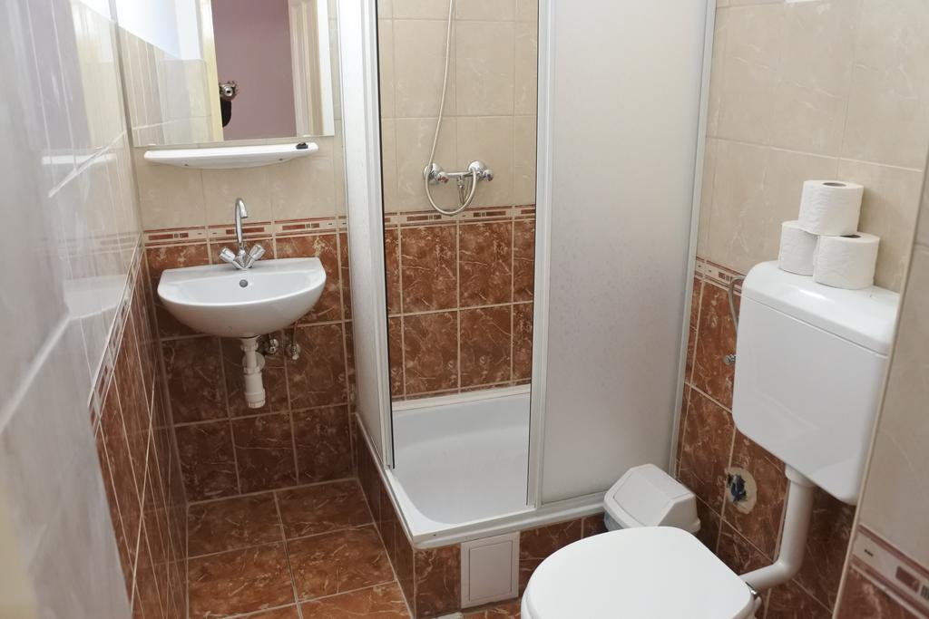 Kisasszony Apartman Erlau Exterior foto