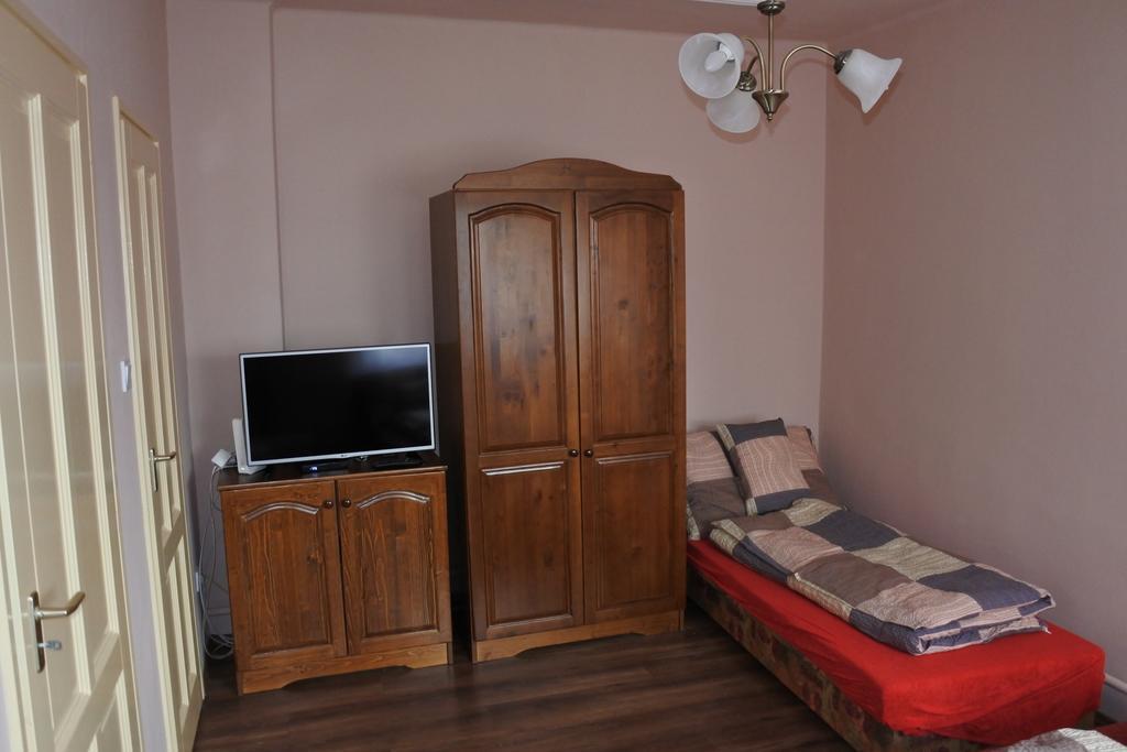 Kisasszony Apartman Erlau Exterior foto