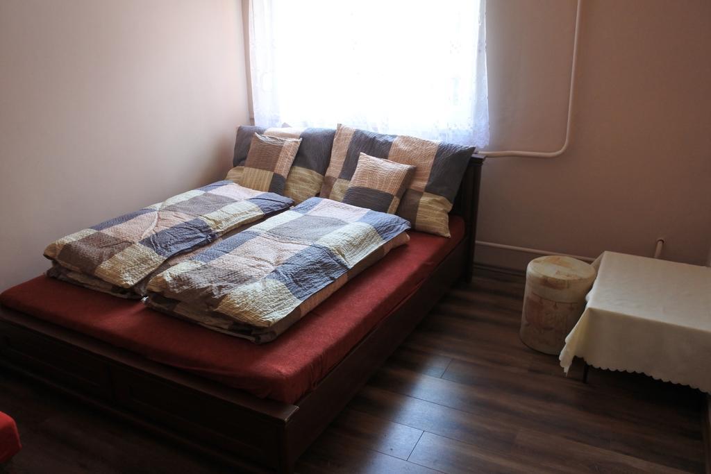 Kisasszony Apartman Erlau Exterior foto