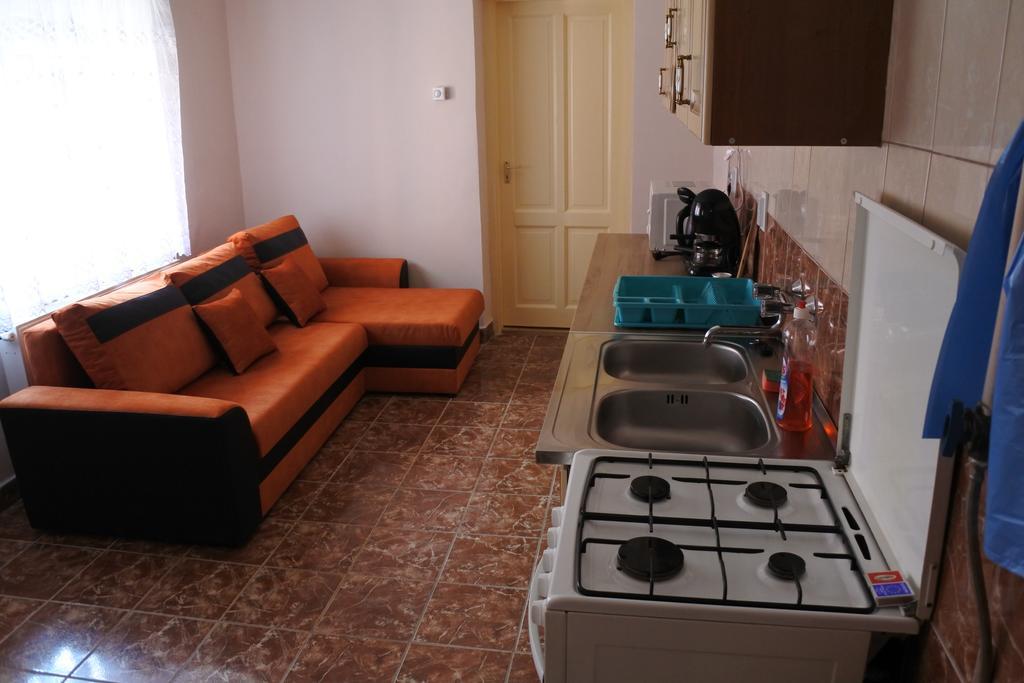 Kisasszony Apartman Erlau Exterior foto
